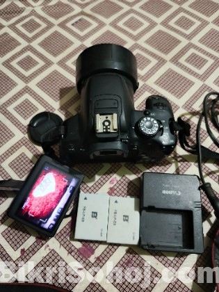 Canon EOS 700D + 50mm Prime Lens | 3 Battery + 128GB